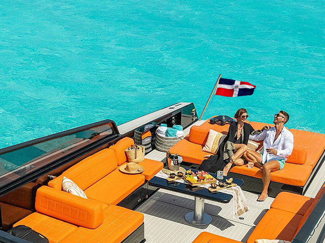 It's The Caribbean Elite - Yate Privado
