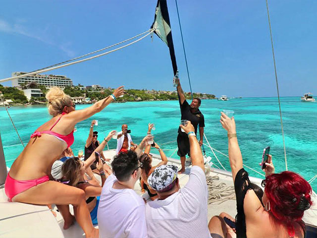 It's The Caribbean Elite - Tours Yate